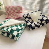 Yeknu Vintage Checkerboard Blanket Lamb Fleece Blanket Autumn and Winter Warm Fleece Blanket Nordic Sofa Nap Blanket