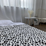 Yeknu Cow Printed Flannel Blanket Double-sided Blanket Warm Soft Black And White Bed Blanket For Couch Bed Sofa Travelling Blanket