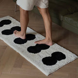 Yeknu Retro Artistic Black White Tufting Carpet Soft  Fluffy Bedside Bedroom Carpet Silicone Anti-skid Back Door Mat