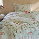 Yeknu Elegant Vintage Floral Lovely White Lace and Ruffle Chic 100%Cotton Girls Duvet cover set Soft Quilted Bedspread 2Pillowcases