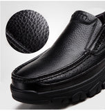 Yeknu Genuine Leather Shoes Men Loafers Soft Cow Leather Men Casual Shoes New Male Footwear Black Brown Slip-on A2088