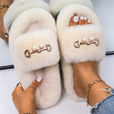 Yeknu Women&#39;s Slippers Fluffy Faux Fur Rhinestone Letter M Decor Slides Flat Sandals Cute Slippers Flip Flops Luxury Shoes Wholesale