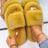 Yeknu Women&#39;s Slippers Fluffy Faux Fur Rhinestone Letter M Decor Slides Flat Sandals Cute Slippers Flip Flops Luxury Shoes Wholesale