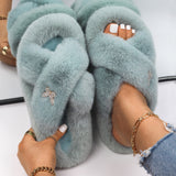 Yeknu Women&#39;s Slippers Fluffy Faux Fur Rhinestone Letter M Decor Slides Flat Sandals Cute Slippers Flip Flops Luxury Shoes Wholesale